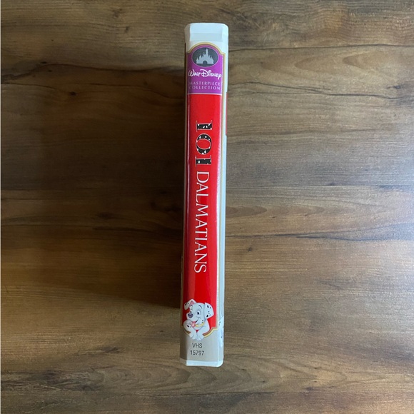 101 Dalmatians VHS Tape (Masterpiece Collection Edition) - Picture 3 of 3